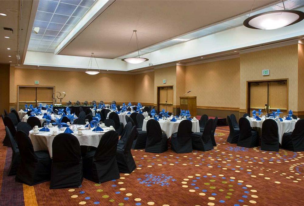 Doubletree By Hilton Bakersfield Hotel Étterem fotó
