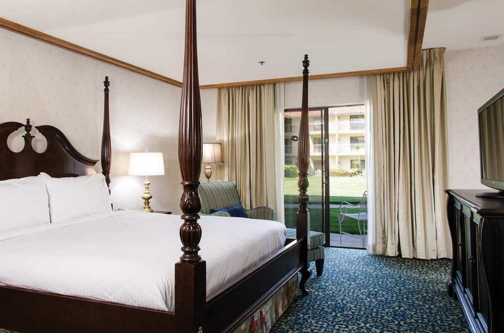 Doubletree By Hilton Bakersfield Hotel Kültér fotó