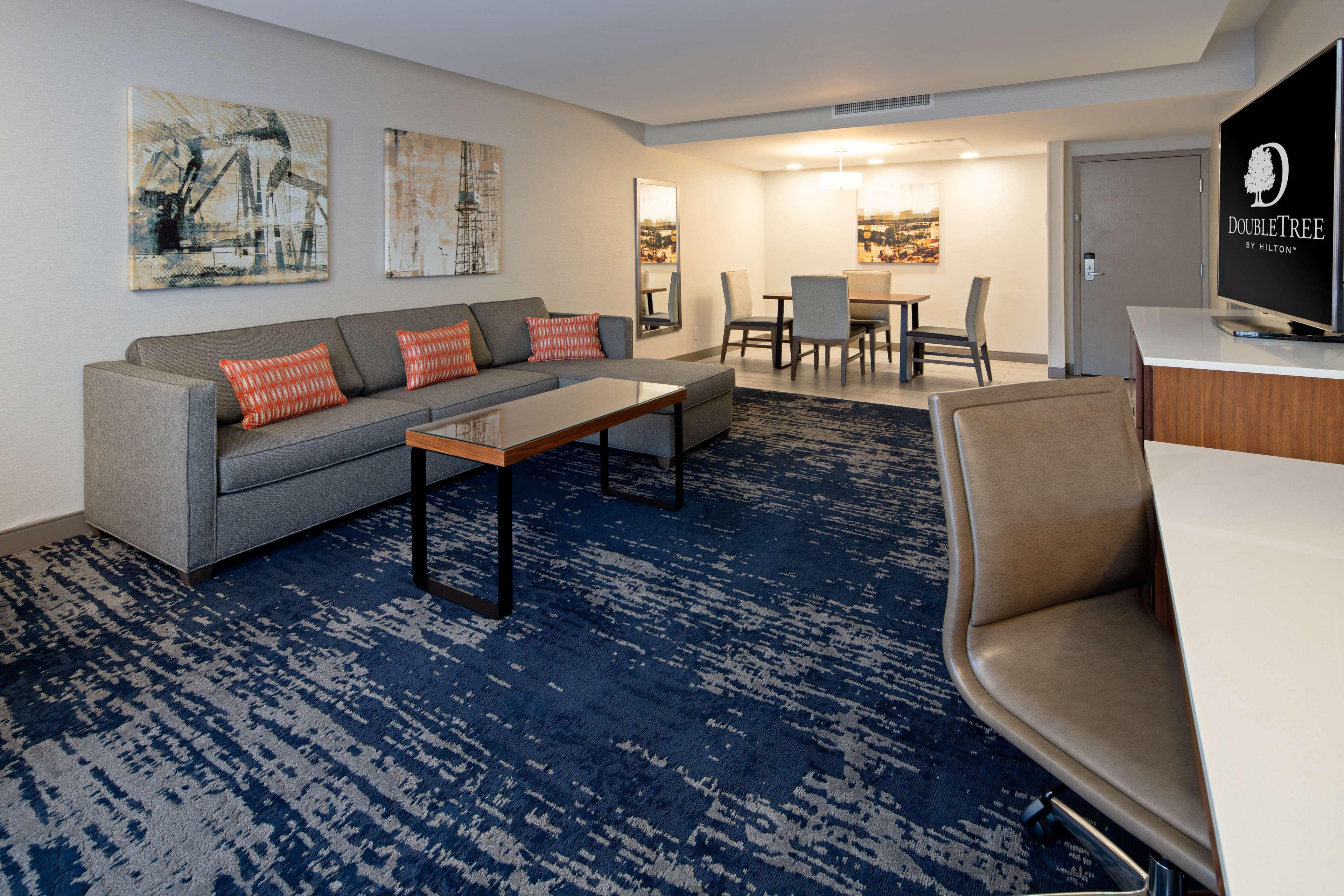 Doubletree By Hilton Bakersfield Hotel Kültér fotó