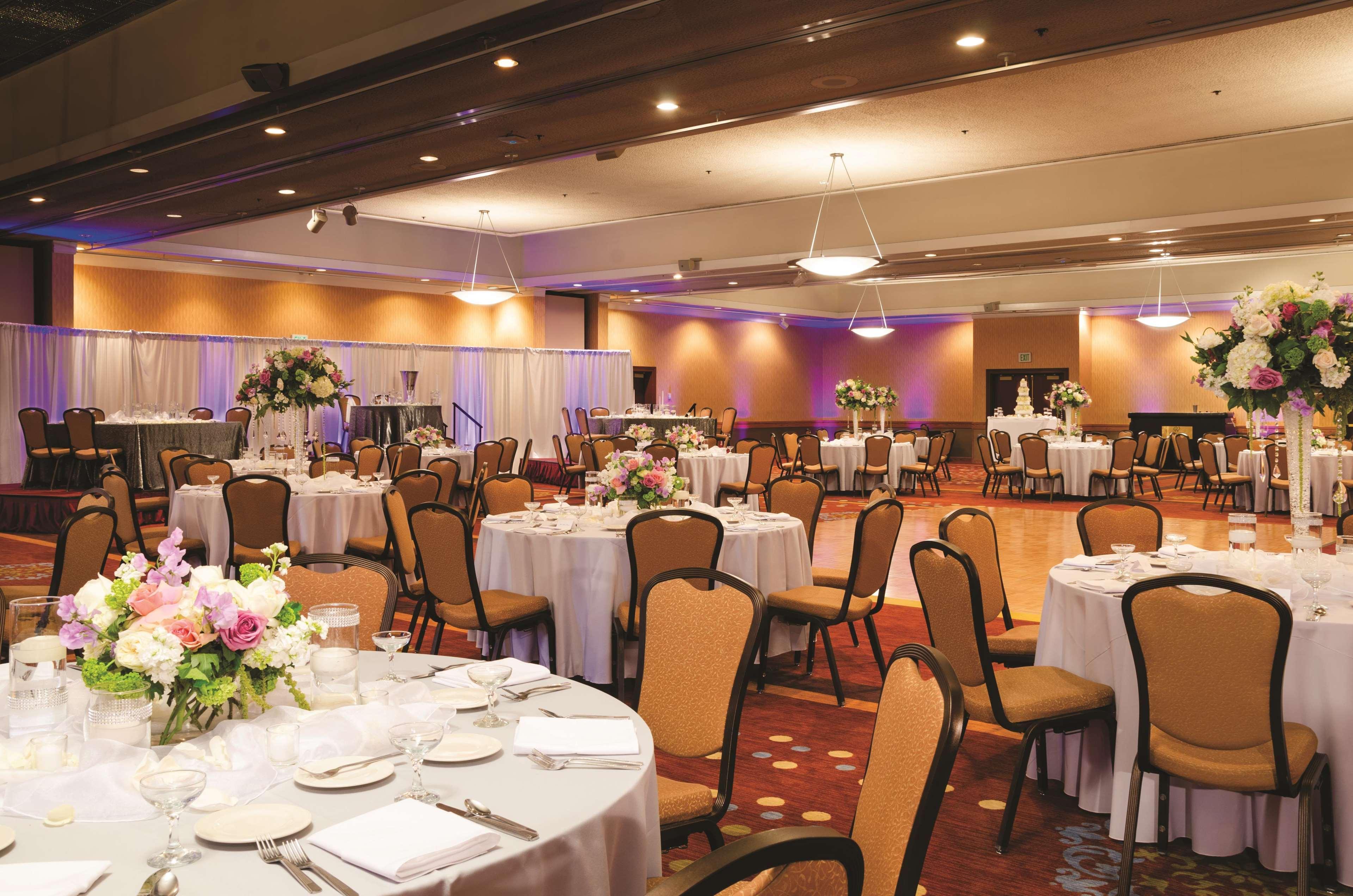 Doubletree By Hilton Bakersfield Hotel Létesítmények fotó