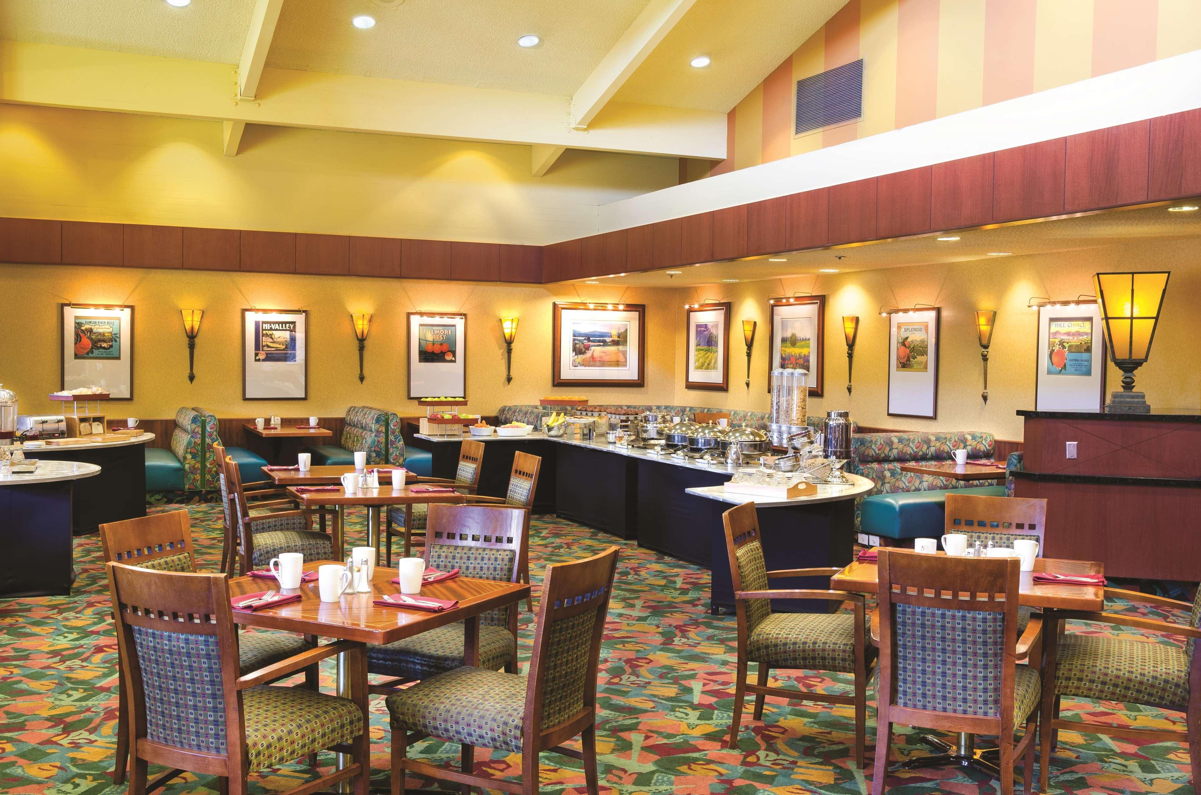 Doubletree By Hilton Bakersfield Hotel Kültér fotó