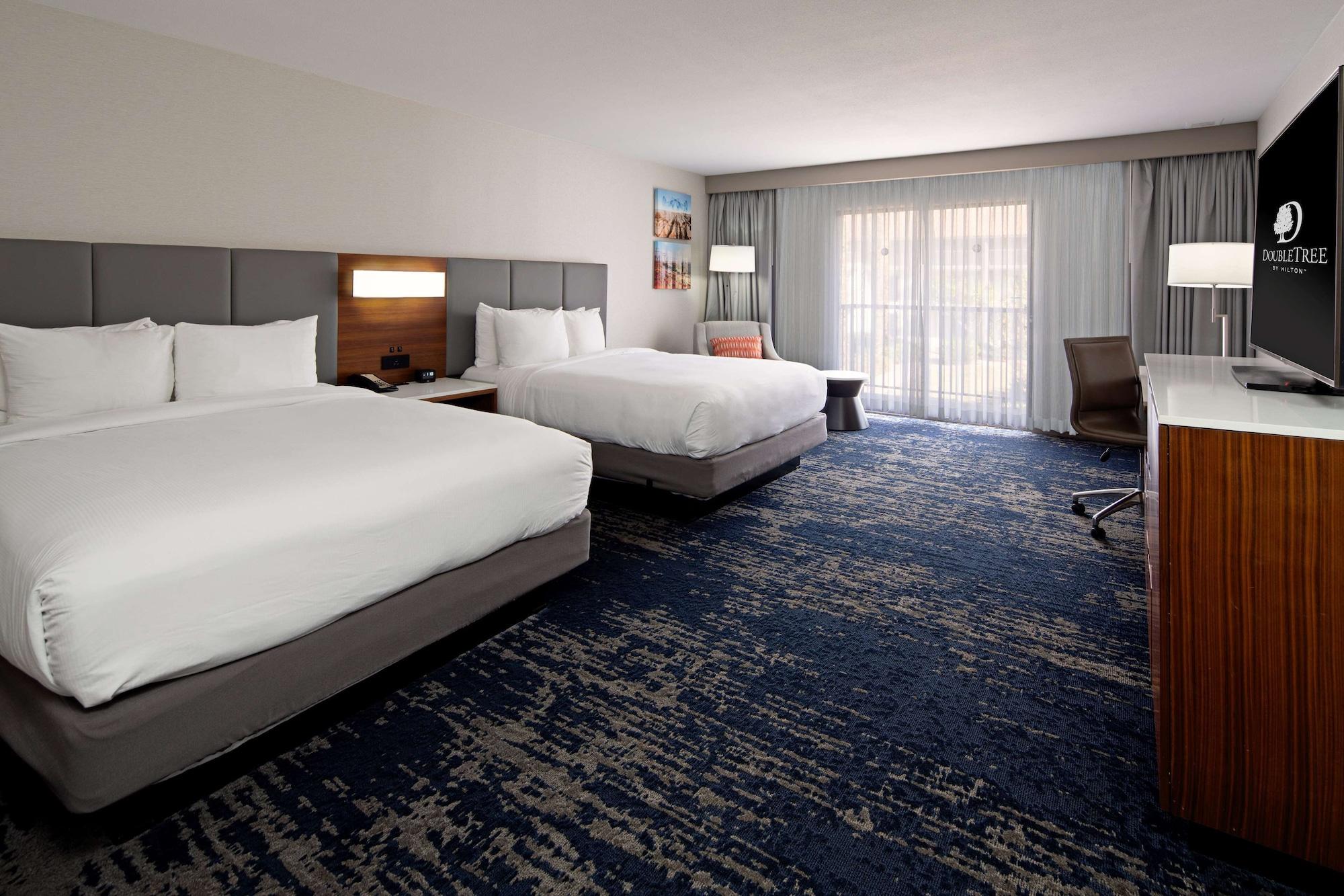 Doubletree By Hilton Bakersfield Hotel Kültér fotó