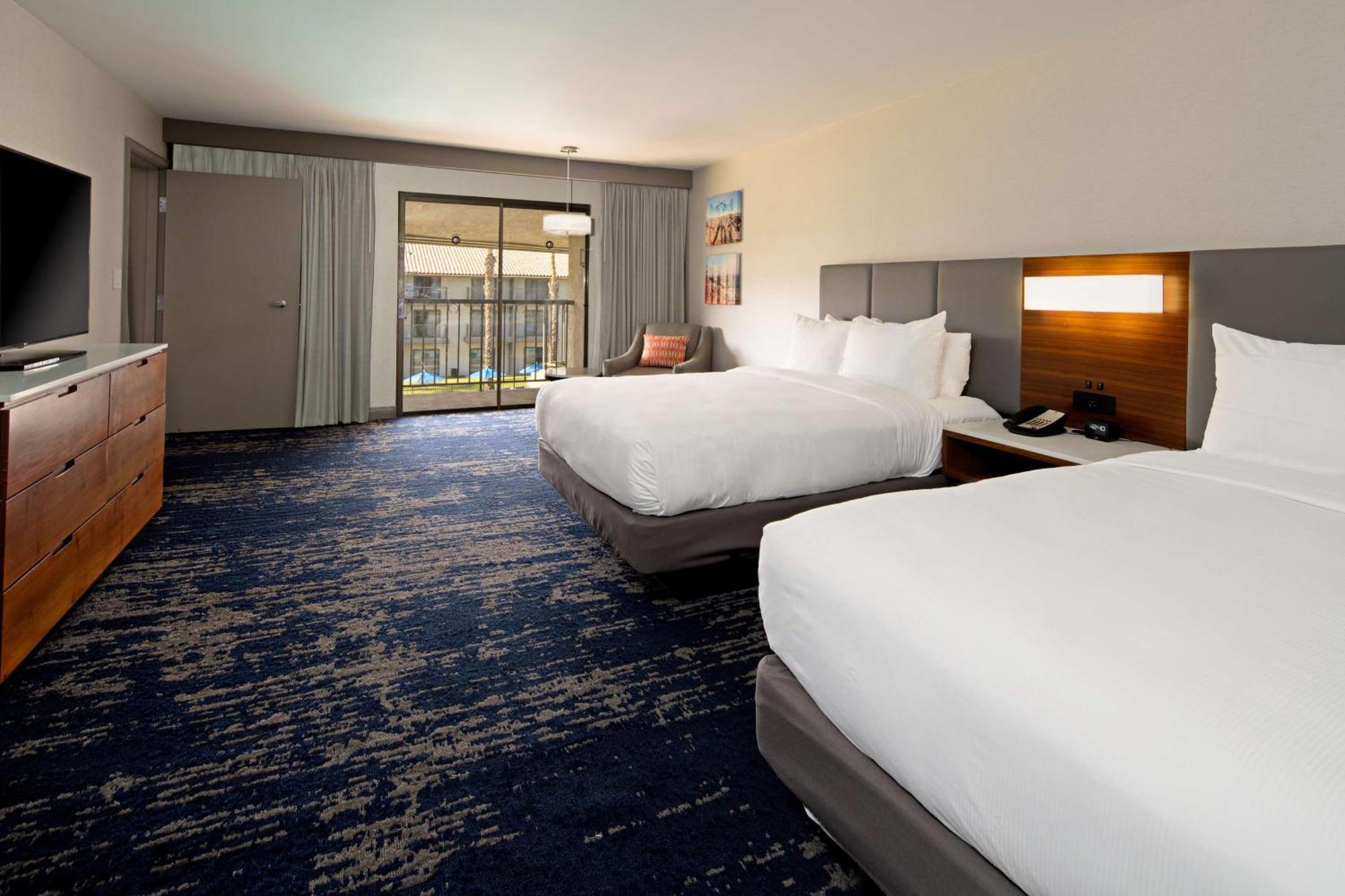 Doubletree By Hilton Bakersfield Hotel Kültér fotó