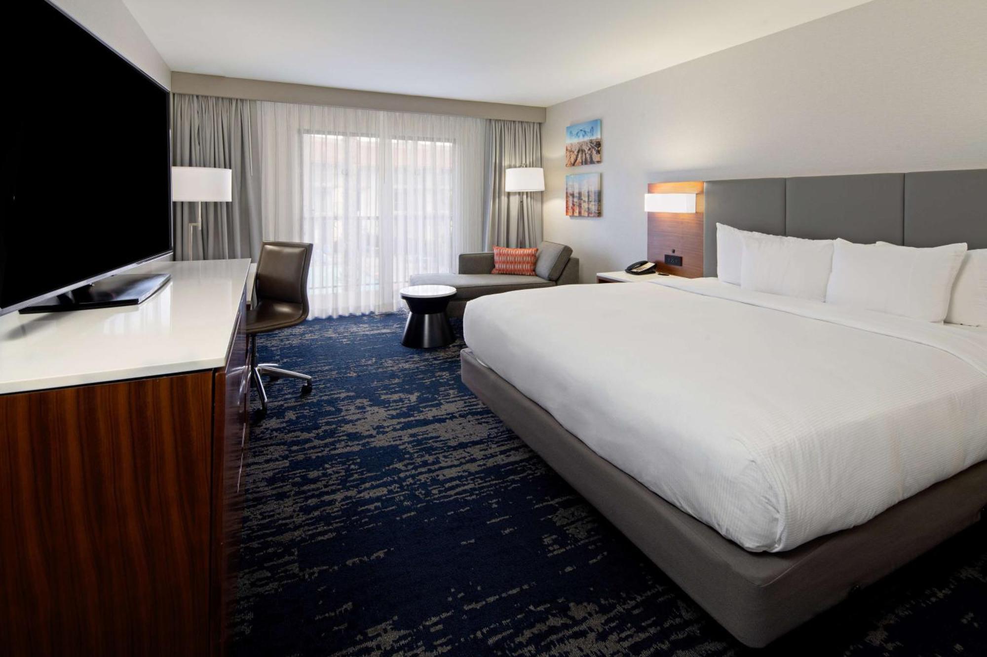 Doubletree By Hilton Bakersfield Hotel Kültér fotó